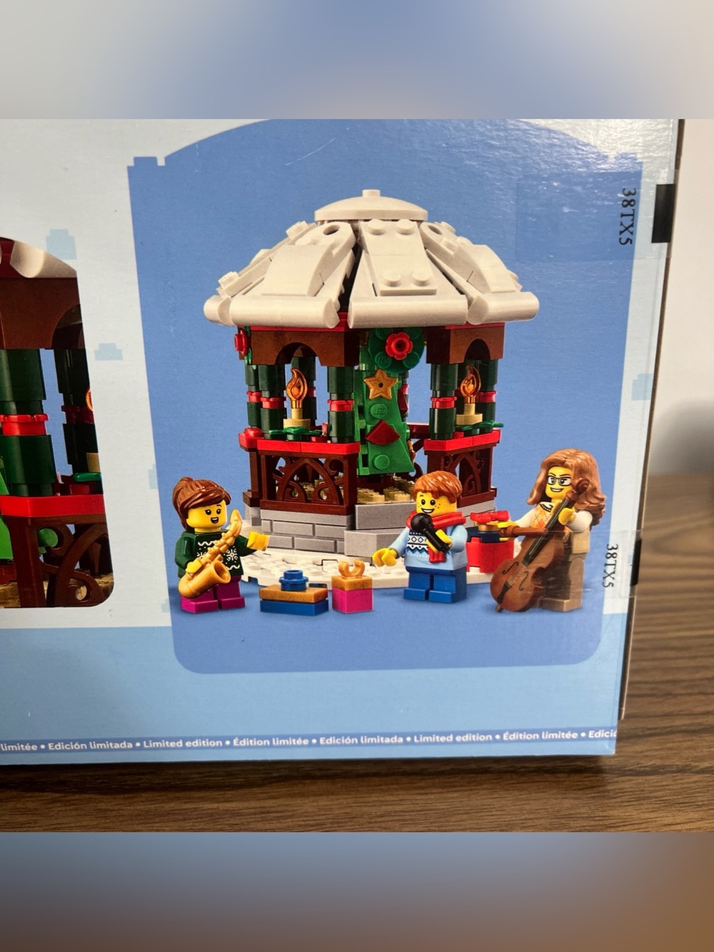 Lego 40778 Winter Gazebo Limited Edition New Sealed - 245 pieces - Picture 8 of 9